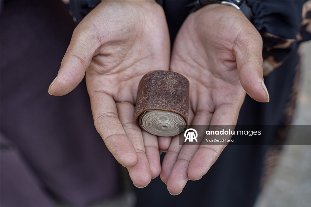 Gazze’de yok olan yazılı mirasın izleri enkaz arasında aranıyor