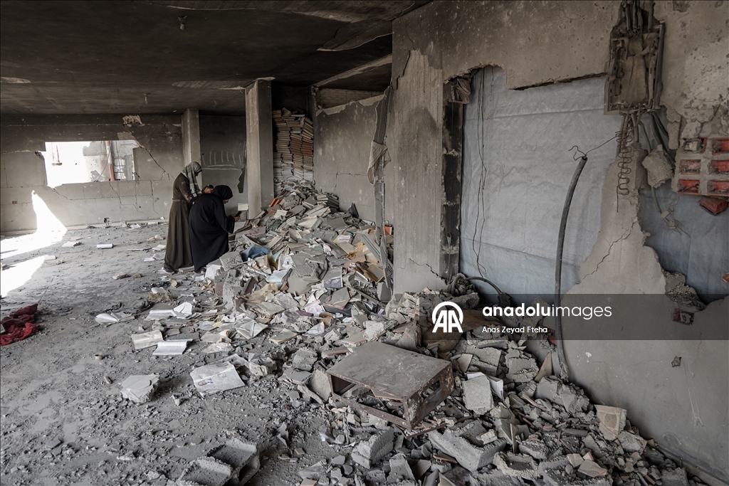 Gazze’de yok olan yazılı mirasın izleri enkaz arasında aranıyor