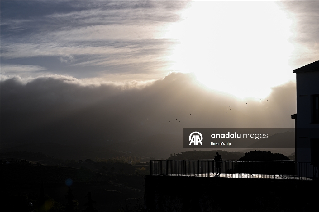 Великолепный мост Пуэнте-Нуэво в Андалусии