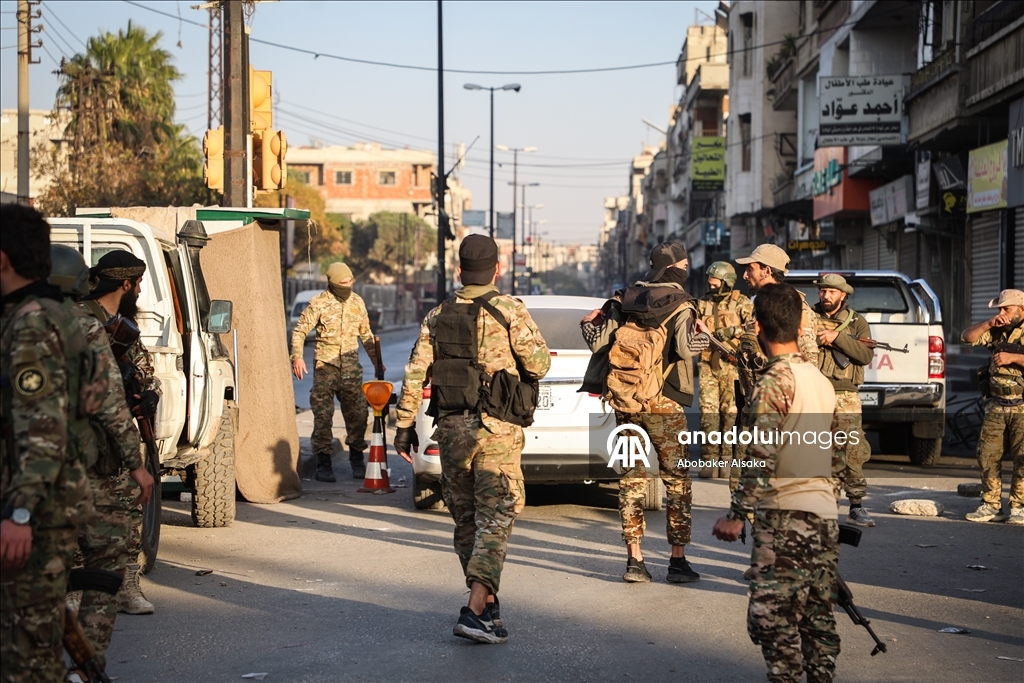 Suriye'nin Humus ilinde "geçici sokağa çıkma yasağı" ilan edildi