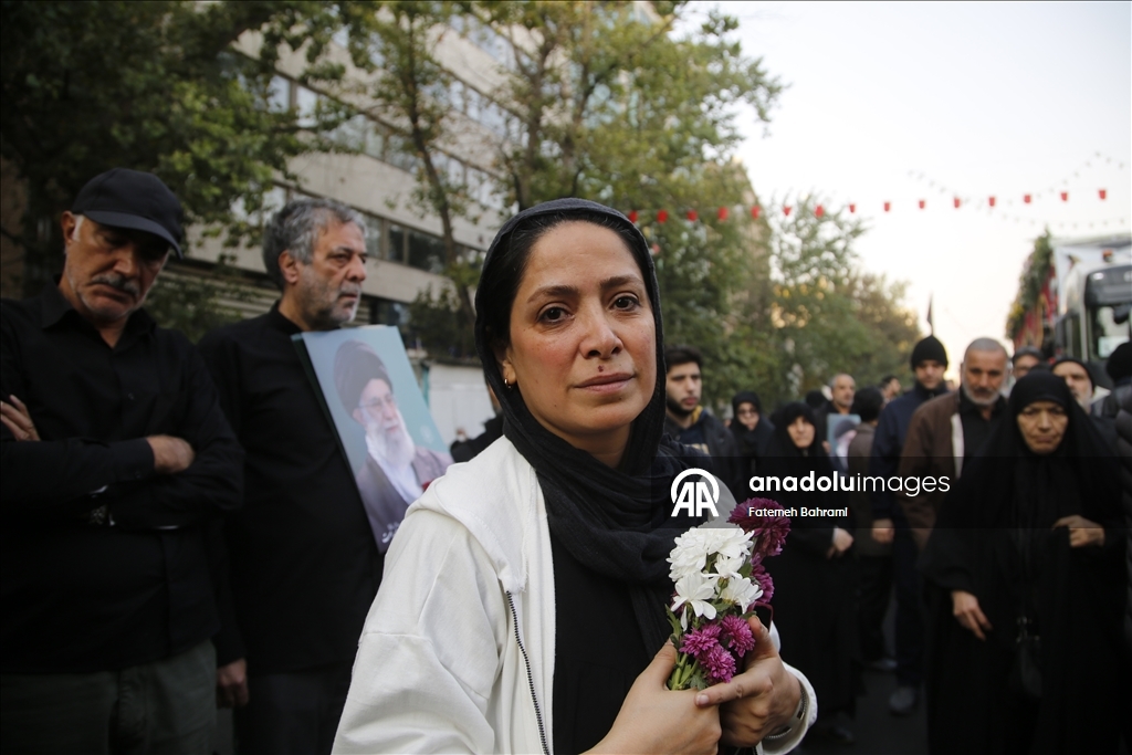 В Иране простились с неизвестными солдатами, погибшими в войне с Ираком