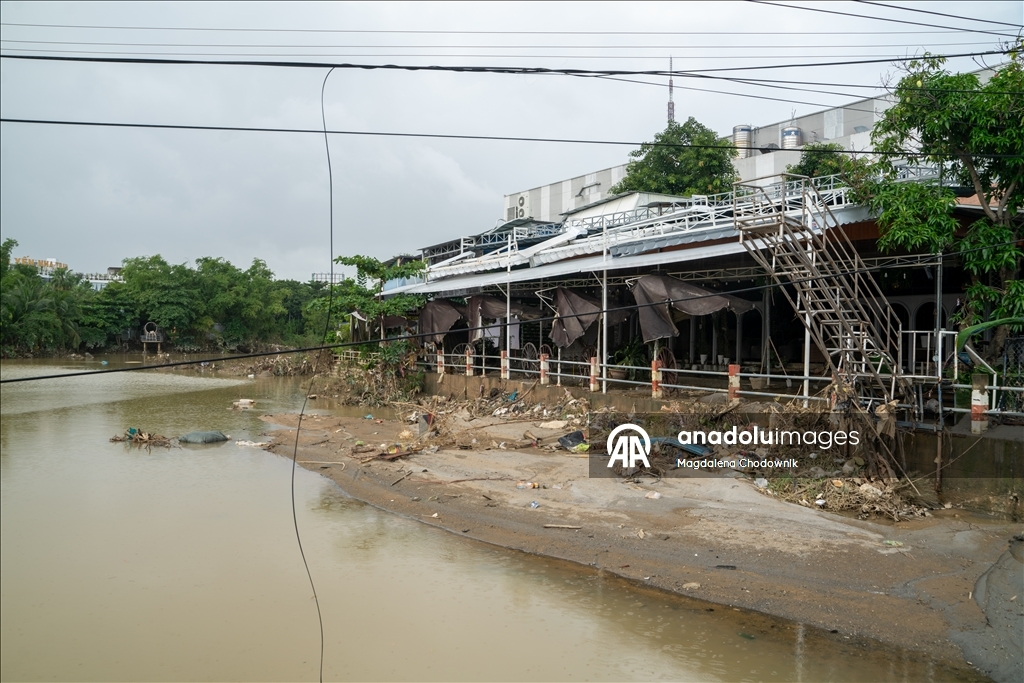 Vietnam'da şiddetli yağışların neden olduğu sellerde ölü sayısı 91'e yükseldi