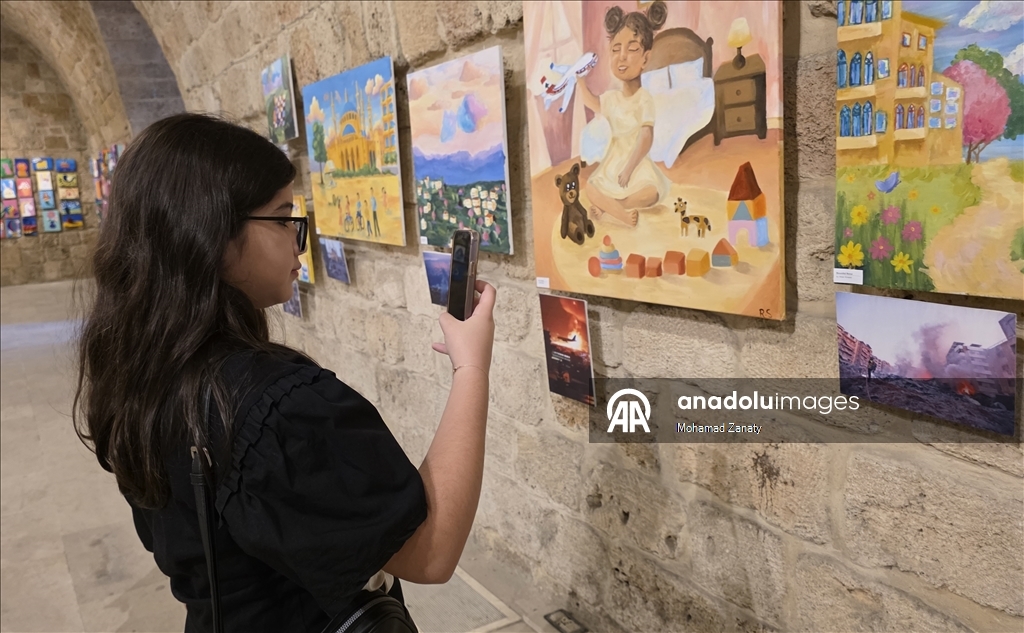 "لبنان بالألوان".. أطفال وشباب يجعلون صور الحرب لوحات أمل 
