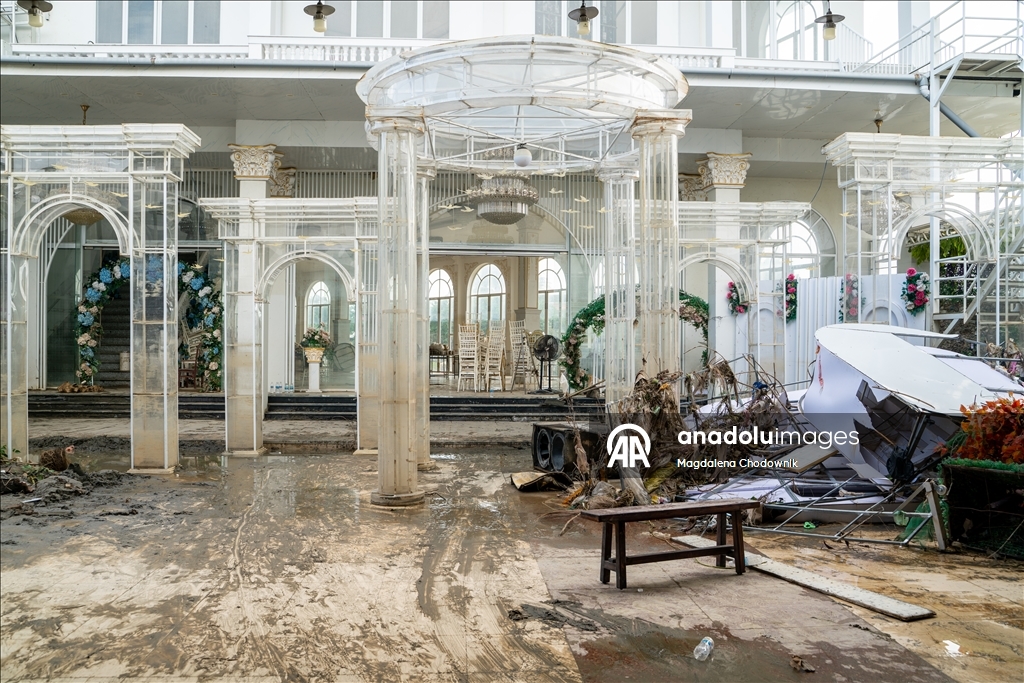 Vietnam'da şiddetli yağışların neden olduğu sellerde ölü sayısı 91'e yükseldi