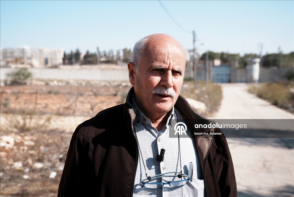 عائلة حمد.. إنذار إسرائيلي لابتلاع البيت والذكريات 