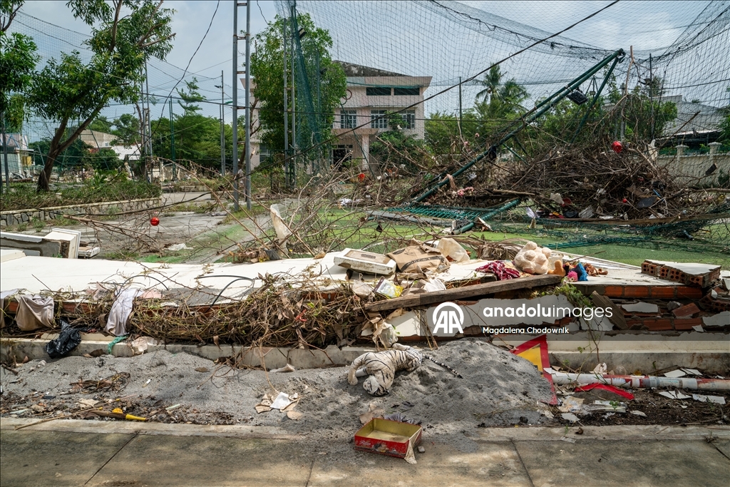 Vietnam'da şiddetli yağışların neden olduğu sellerde ölü sayısı 91'e yükseldi