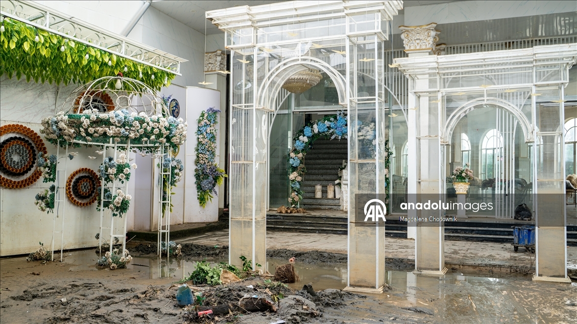 Vietnam'da şiddetli yağışların neden olduğu sellerde ölü sayısı 91'e yükseldi