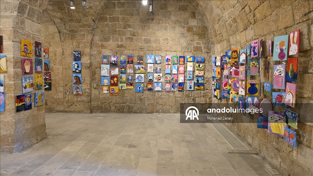 "لبنان بالألوان".. أطفال وشباب يجعلون صور الحرب لوحات أمل 