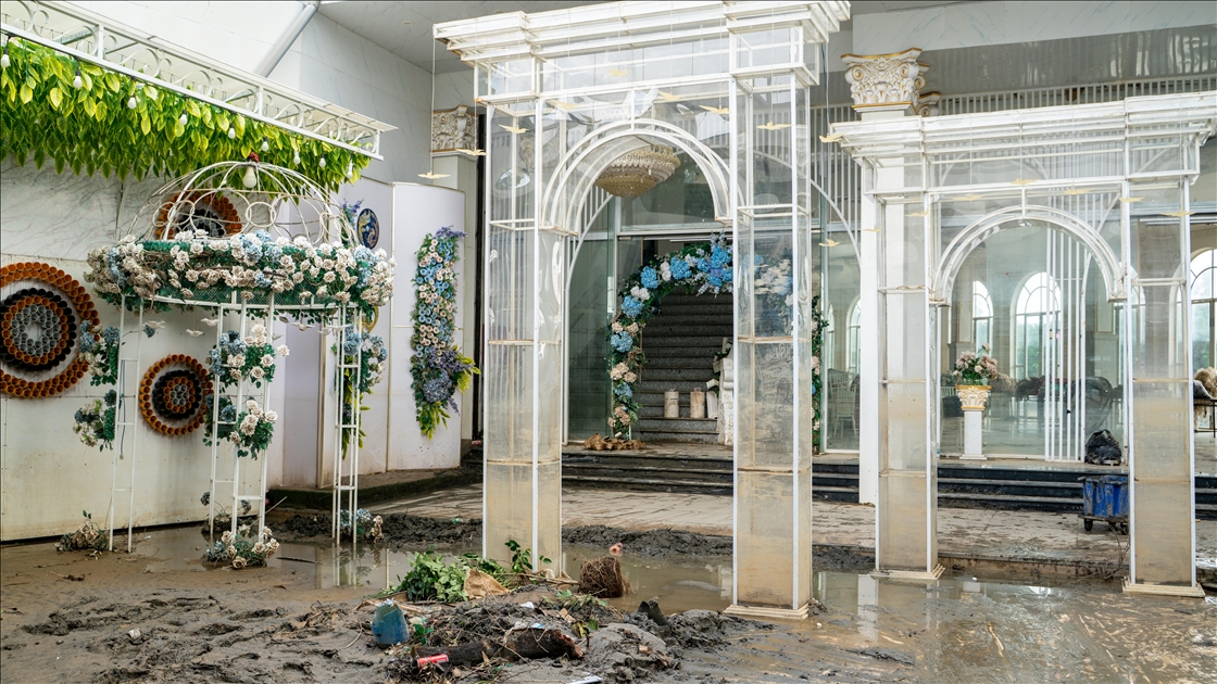 Vietnam'da şiddetli yağışların neden olduğu sellerde ölü sayısı 91'e yükseldi