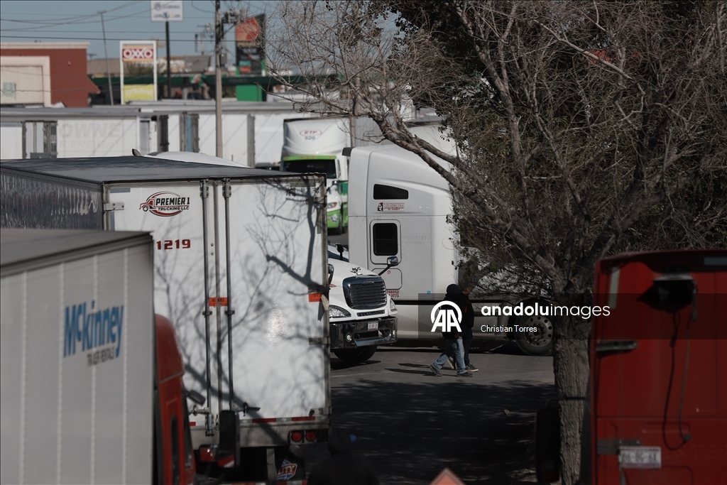 Мексиканские фермеры перекрыли дороги в Сьюдад-Хуаресе