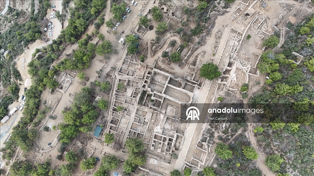 "Geleceğe Miras Projesi" ile hızlanan kazılarla Syedra'nın yüzde 25'i gün yüzüne çıkarıldı