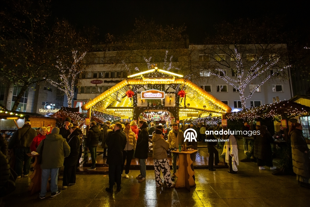 Christmas market with gigantic tree in Dortmund