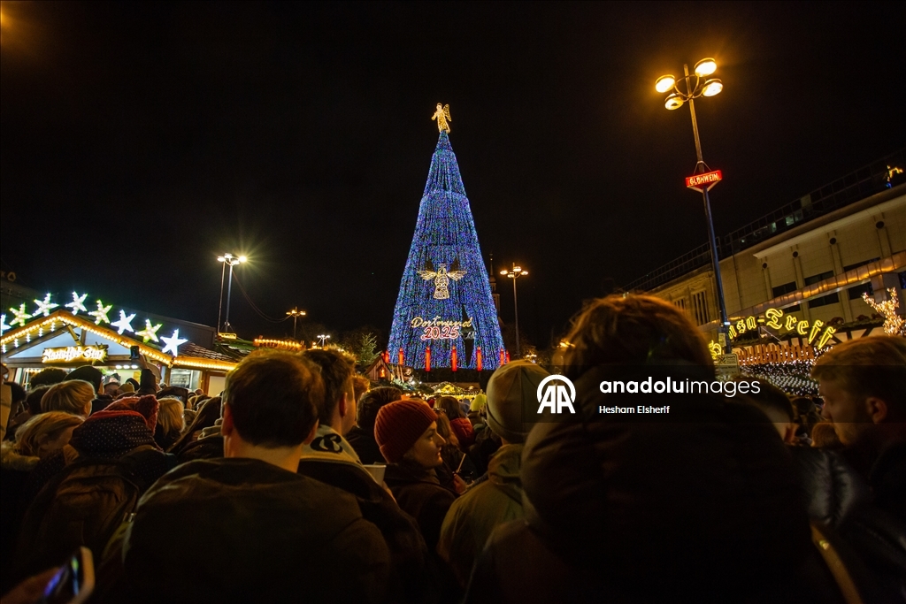 Christmas market with gigantic tree in Dortmund