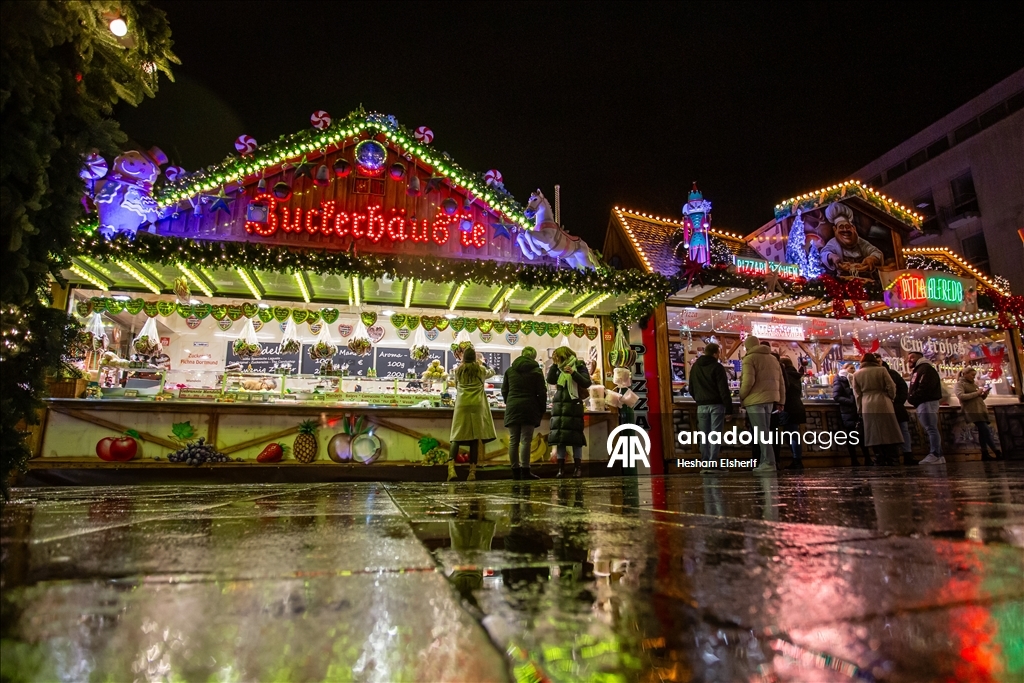 Christmas market with gigantic tree in Dortmund