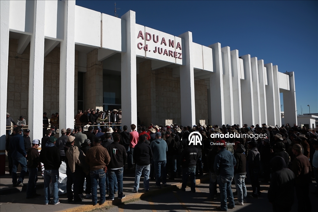 Мексиканские фермеры перекрыли дороги в Сьюдад-Хуаресе