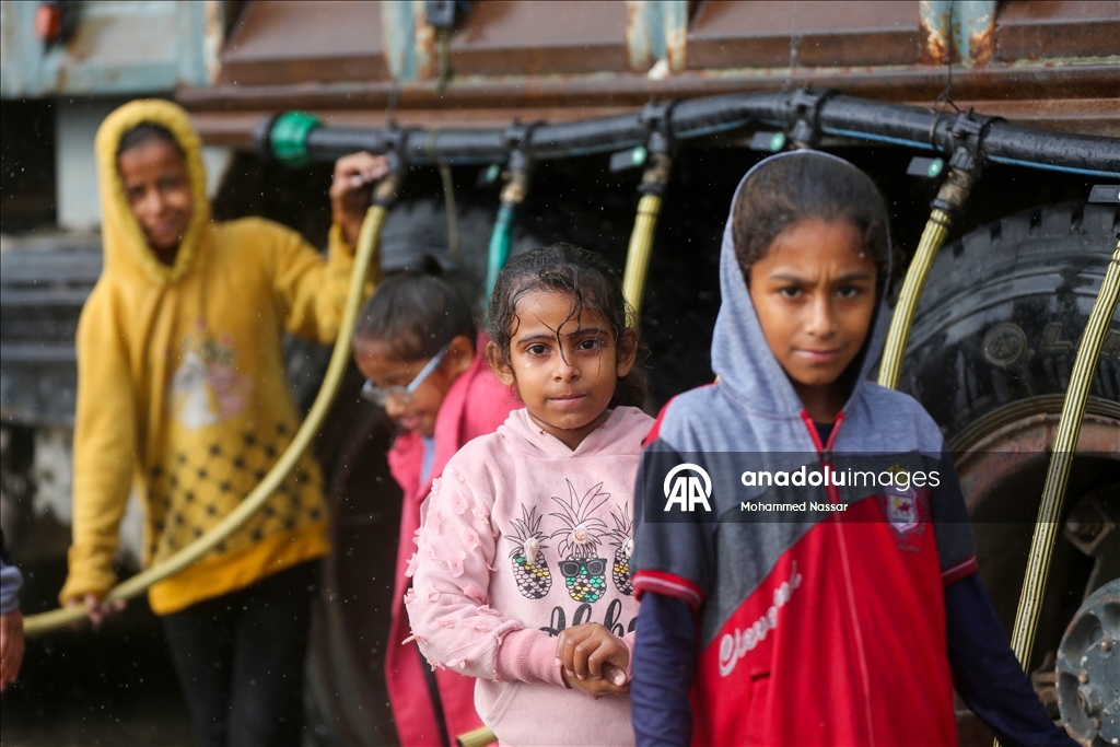 Gazze'de temiz su krizi devam ediyor