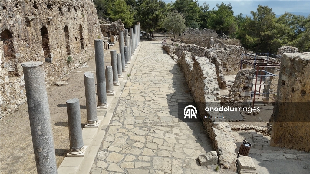 "Geleceğe Miras Projesi" ile hızlanan kazılarla Syedra'nın yüzde 25'i gün yüzüne çıkarıldı