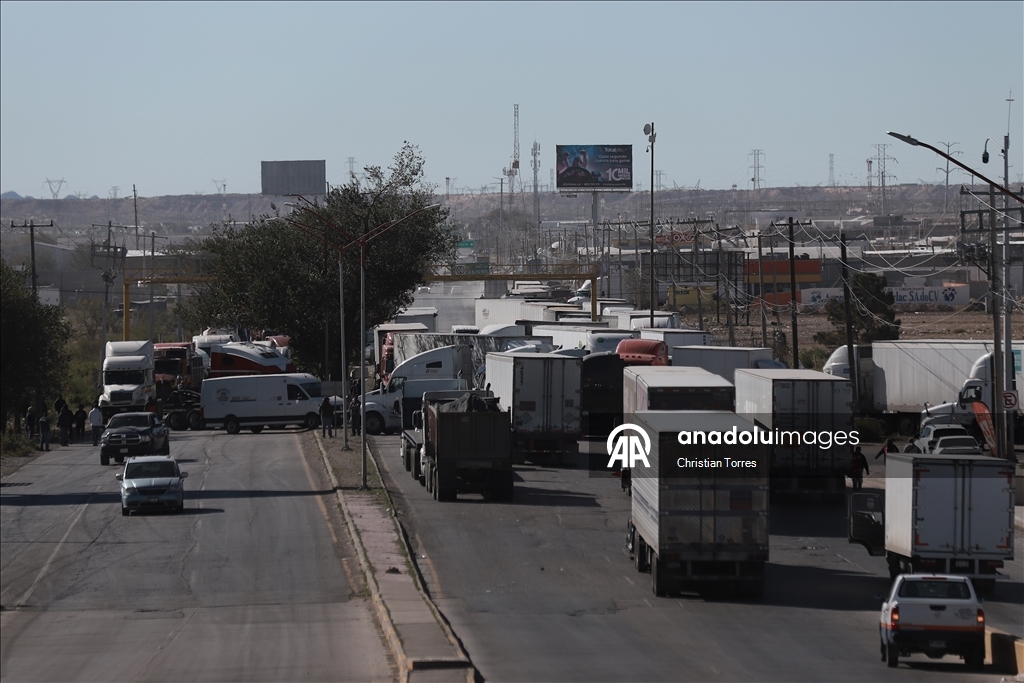 Мексиканские фермеры перекрыли дороги в Сьюдад-Хуаресе