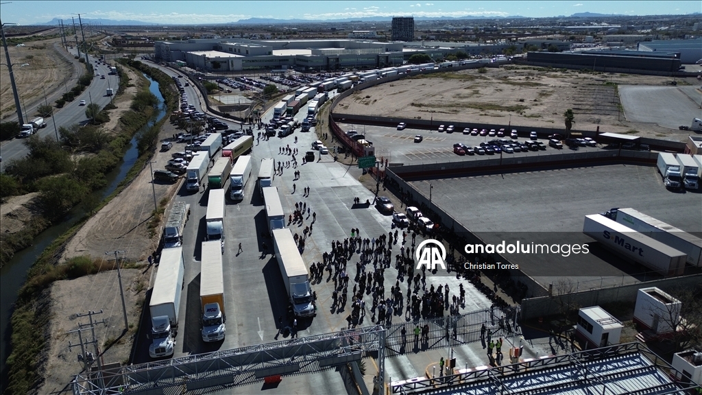 Мексиканские фермеры перекрыли дороги в Сьюдад-Хуаресе