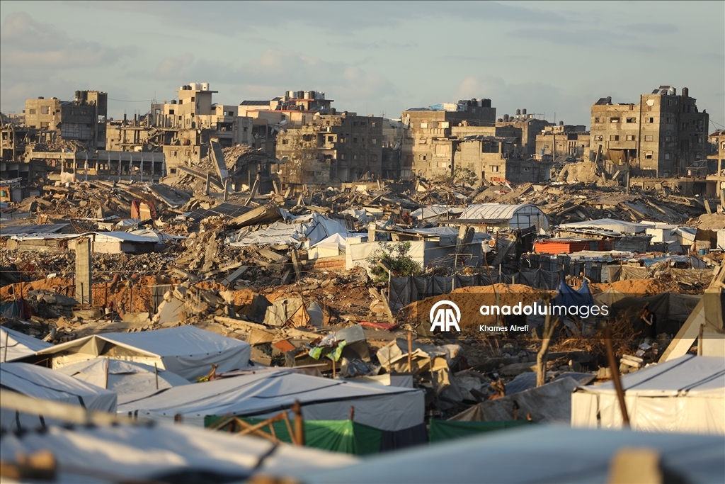 Şiddetli yağış nedeniyle Gazze Şeridi'nde çadırlar su altında kaldı