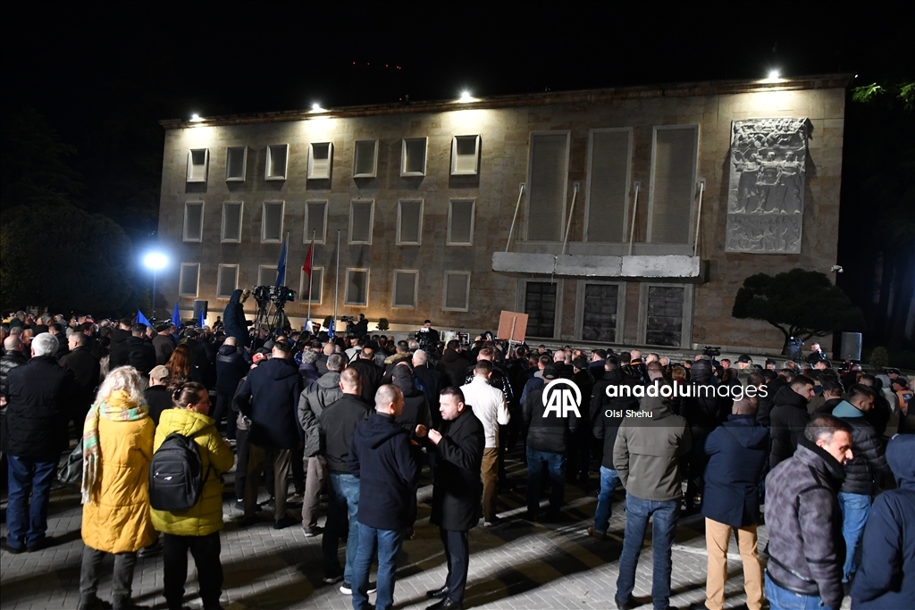 Антиправительственная акция в Албании