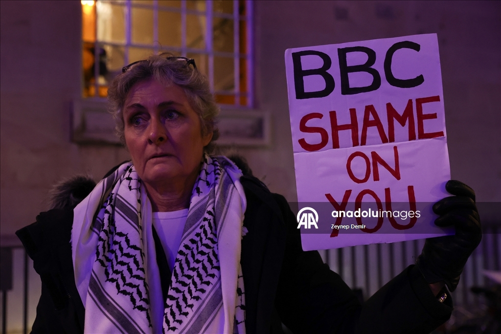 В Лондоне прошла акция протеста против молчания BBC об объявленной голодовке