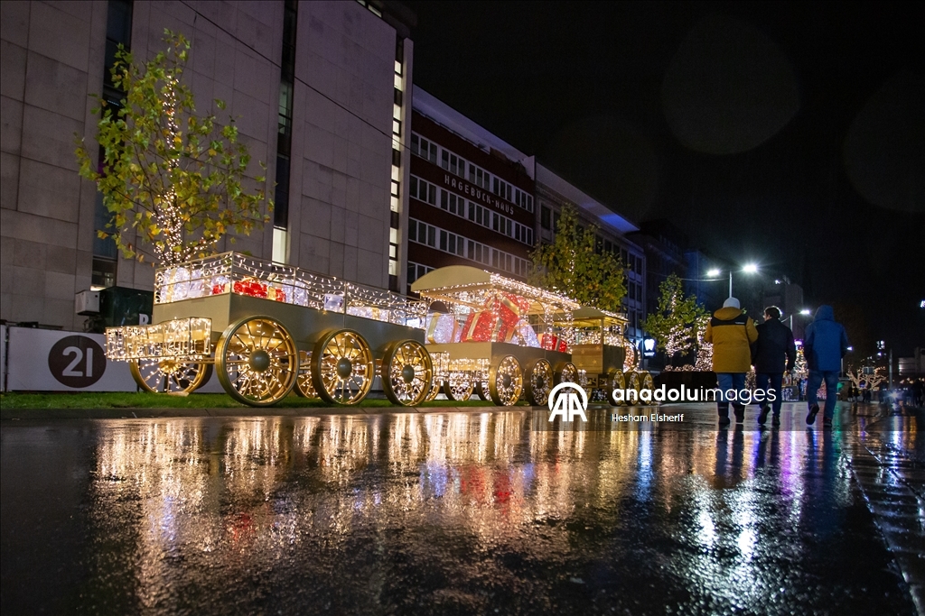 Christmas market with gigantic tree in Dortmund