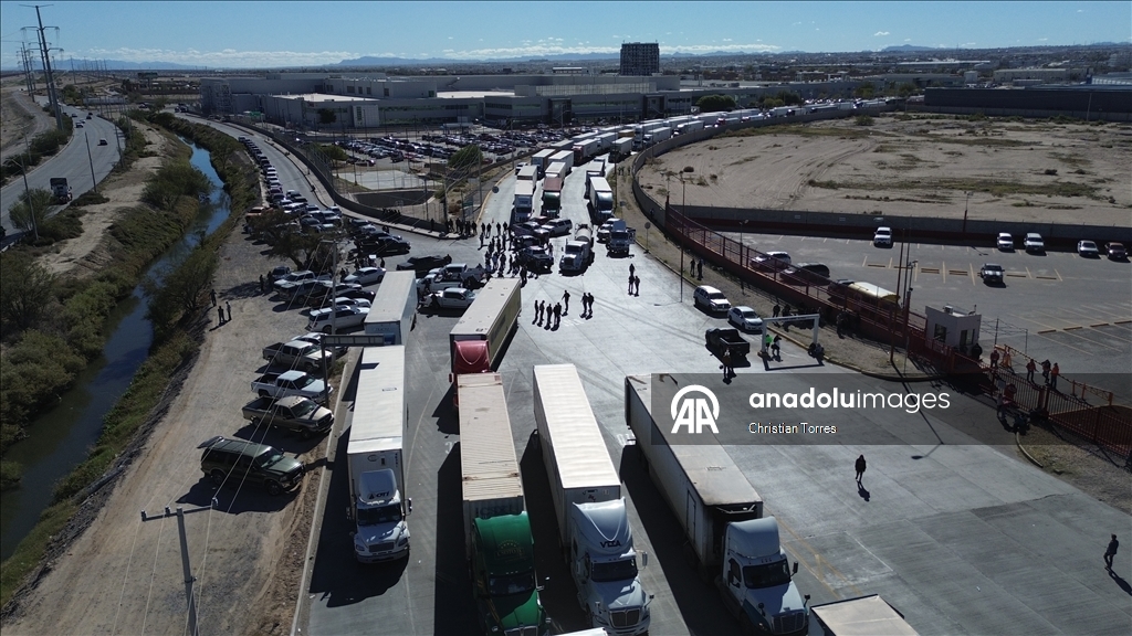 Мексиканские фермеры перекрыли дороги в Сьюдад-Хуаресе