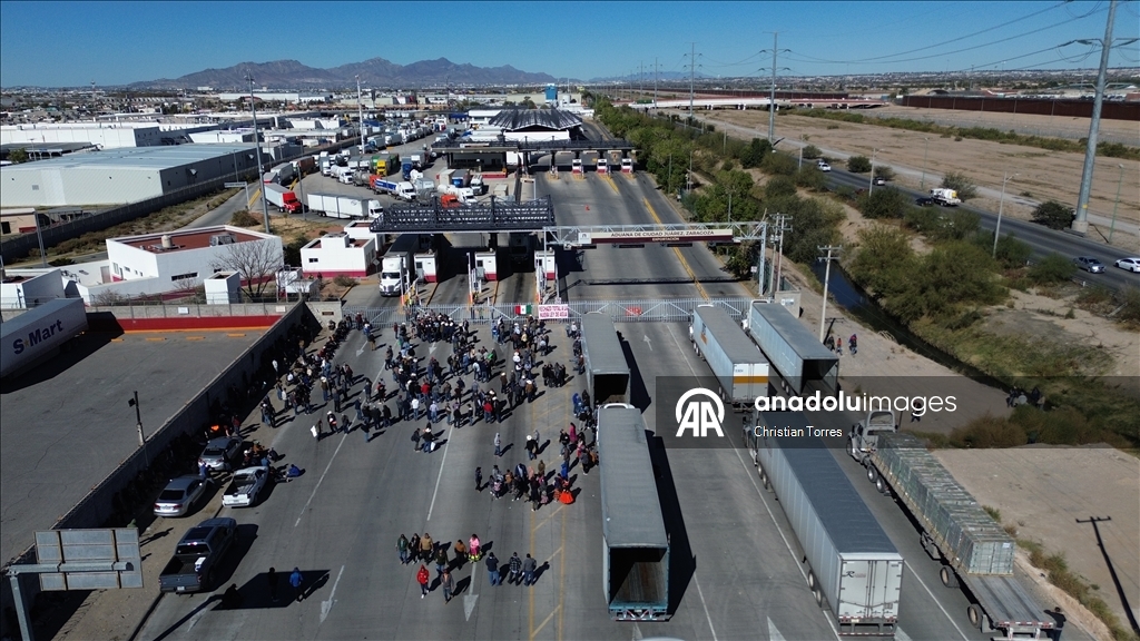 Мексиканские фермеры перекрыли дороги в Сьюдад-Хуаресе