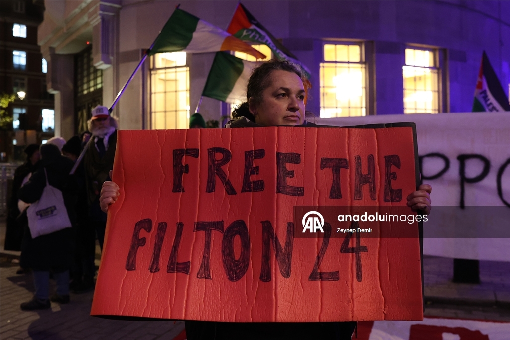 В Лондоне прошла акция протеста против молчания BBC об объявленной голодовке