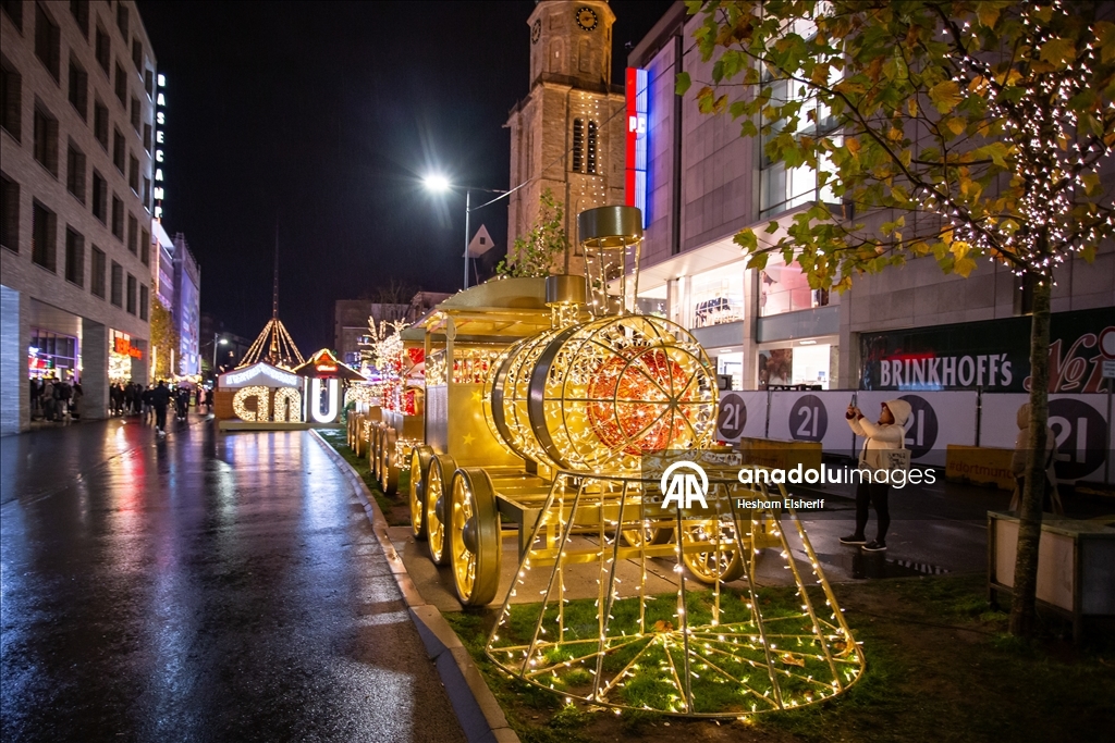 Christmas market with gigantic tree in Dortmund