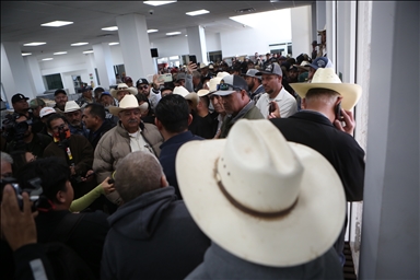 Мексиканские фермеры перекрыли дороги в Сьюдад-Хуаресе