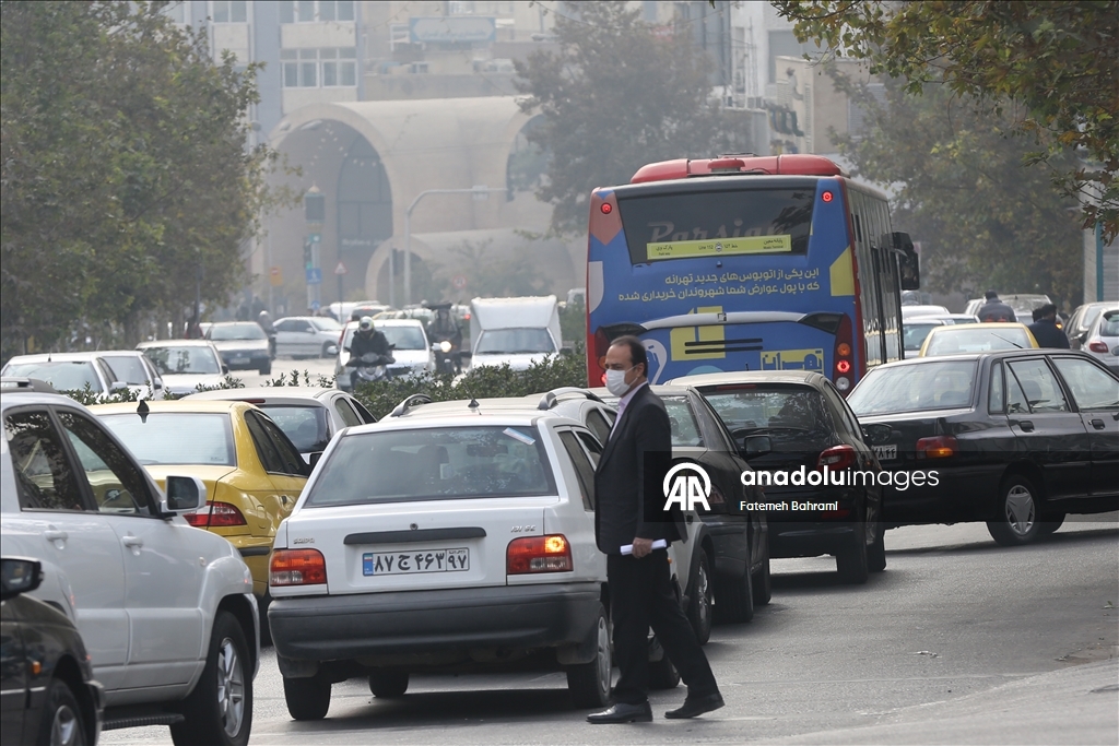 Tahran, dünyada hava kirliliği sıralamasında bugün birinci sırada yer aldı