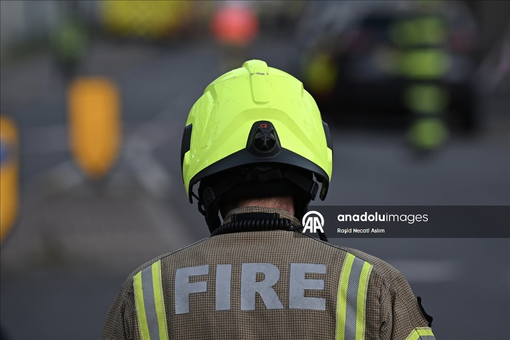 Крупный пожар произошел на западе Лондона