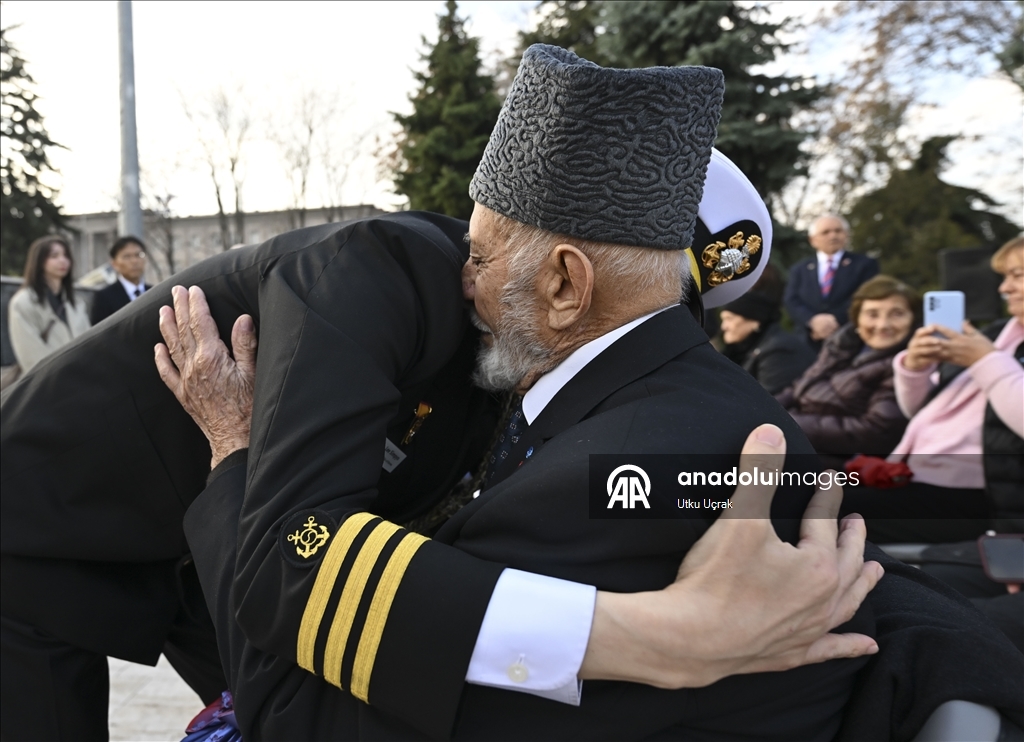 Президент Южной Кореи посетил мемориал «Туркам, сражавшимся в Корее» в Анкаре