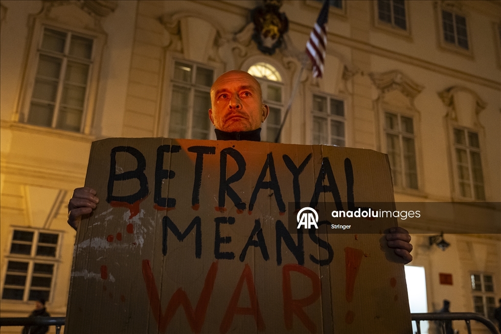 В Праге прошла акция протеста против Трампа