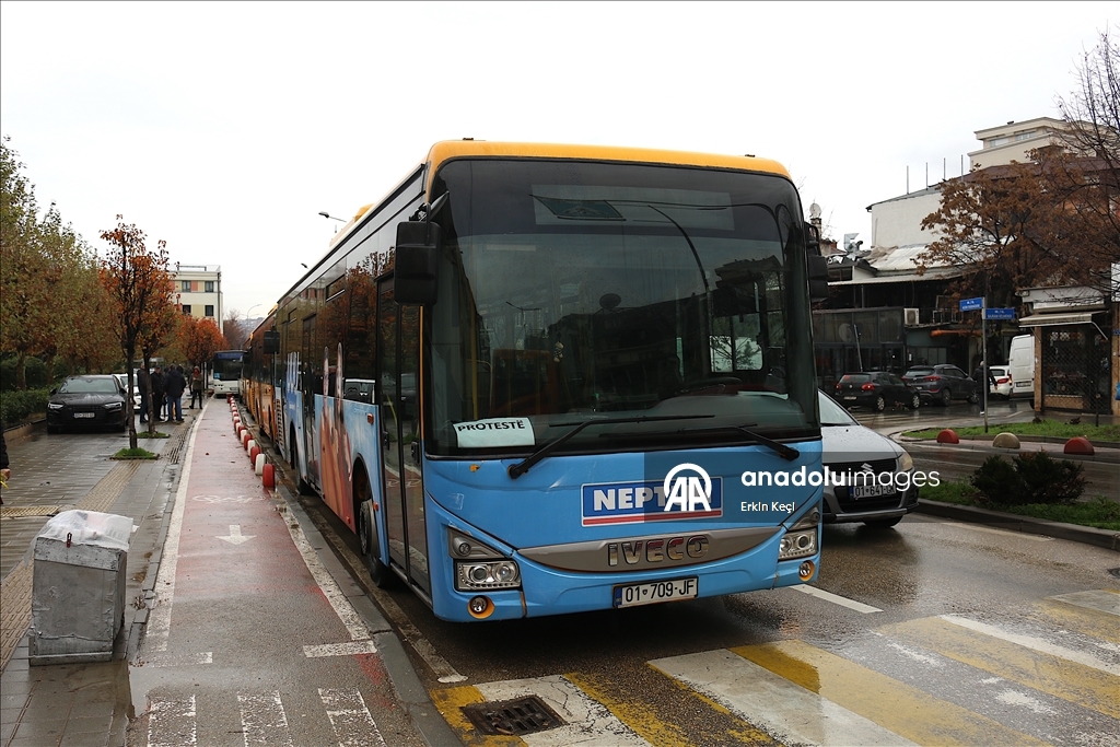 Priština treći dan bez javnog prevoza, prevoznici nastavljaju štrajk