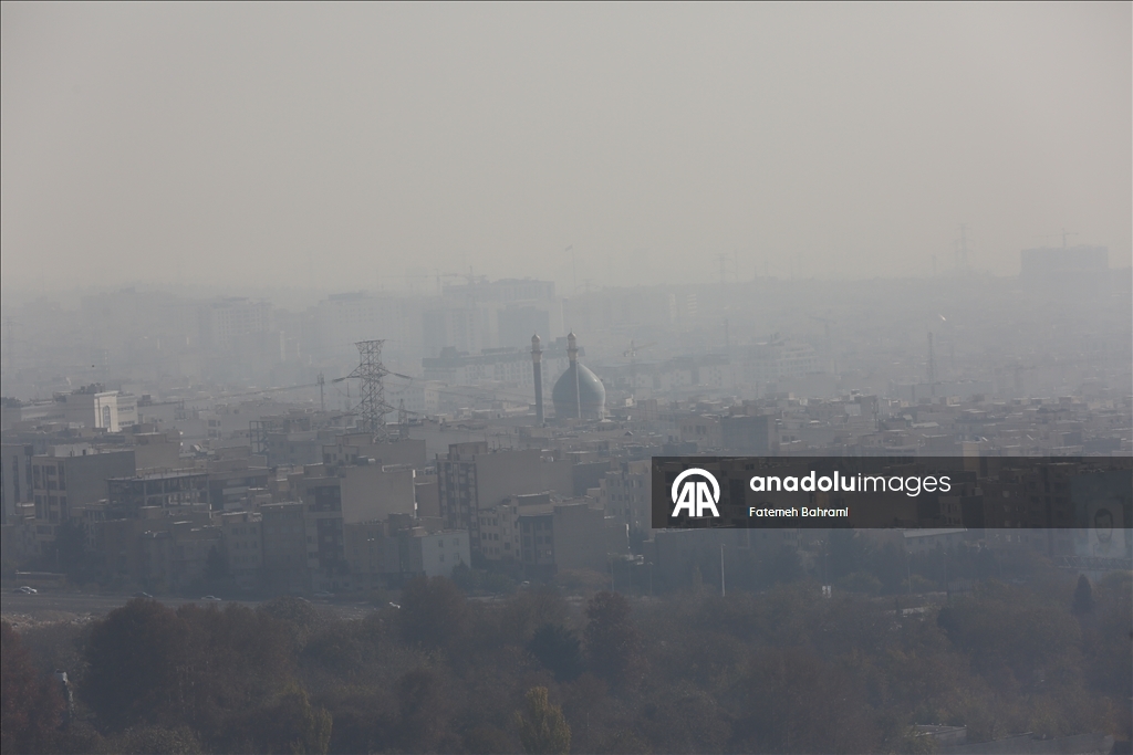 Tahran, dünyada hava kirliliği sıralamasında bugün birinci sırada yer aldı