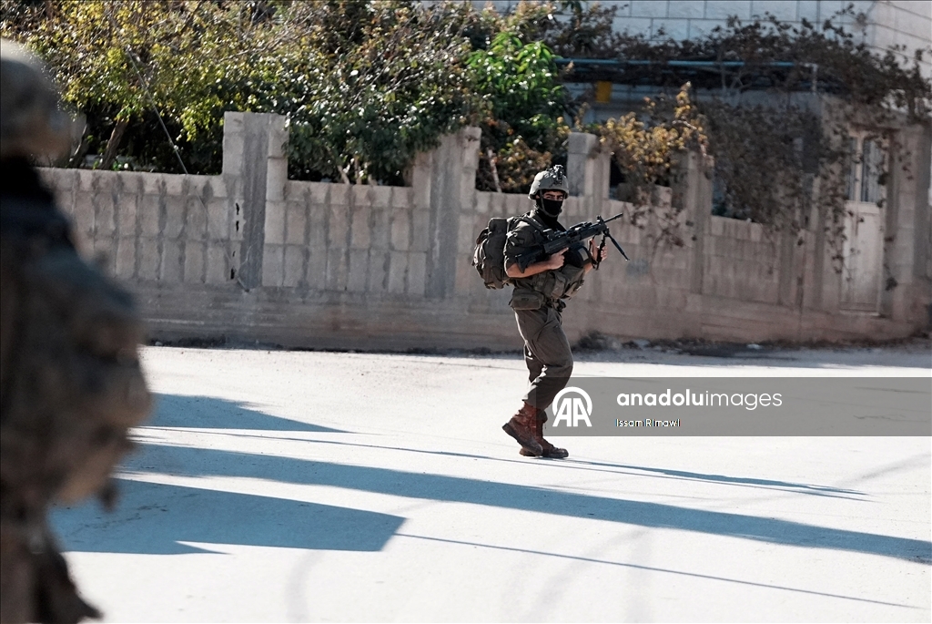 İsrail ordusu Batı Şeria'nın Tubas kentine geniş çaplı saldırı başlattı