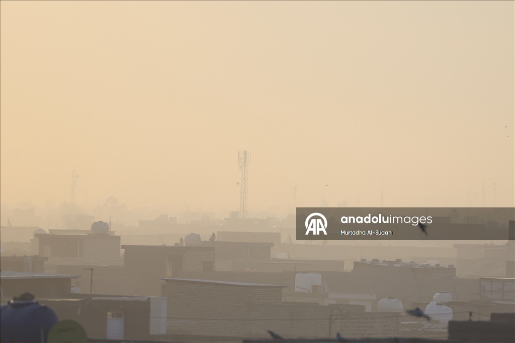 Irak’ın başkenti Bağdat’ta hava kirliliği görüntülendi