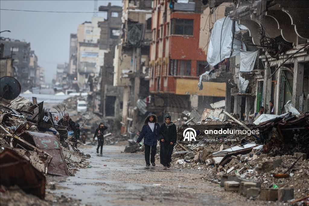 В Газе палатки палестинцев оказались затоплены из-за сильных дождей