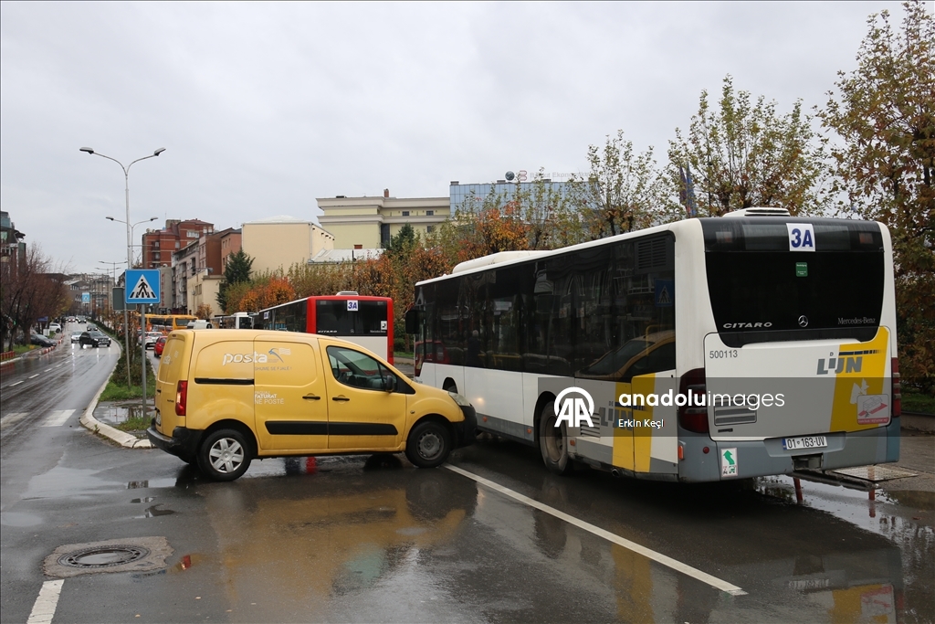 Priština treći dan bez javnog prevoza, prevoznici nastavljaju štrajk
