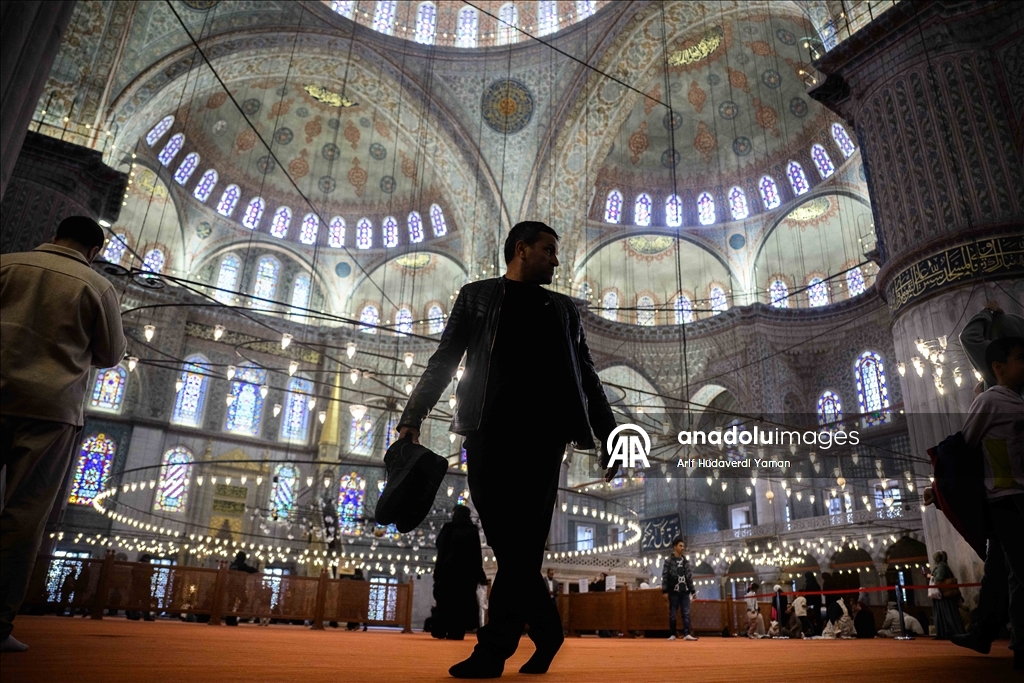 تحضيرا لزيارة بابا الفاتيكان.. ترتيبات تركية في دور العبادة بإسطنبول