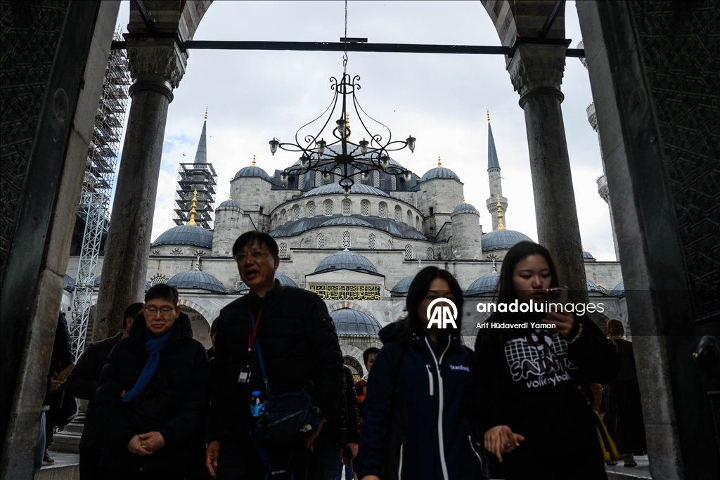 تحضيرا لزيارة بابا الفاتيكان.. ترتيبات تركية في دور العبادة بإسطنبول