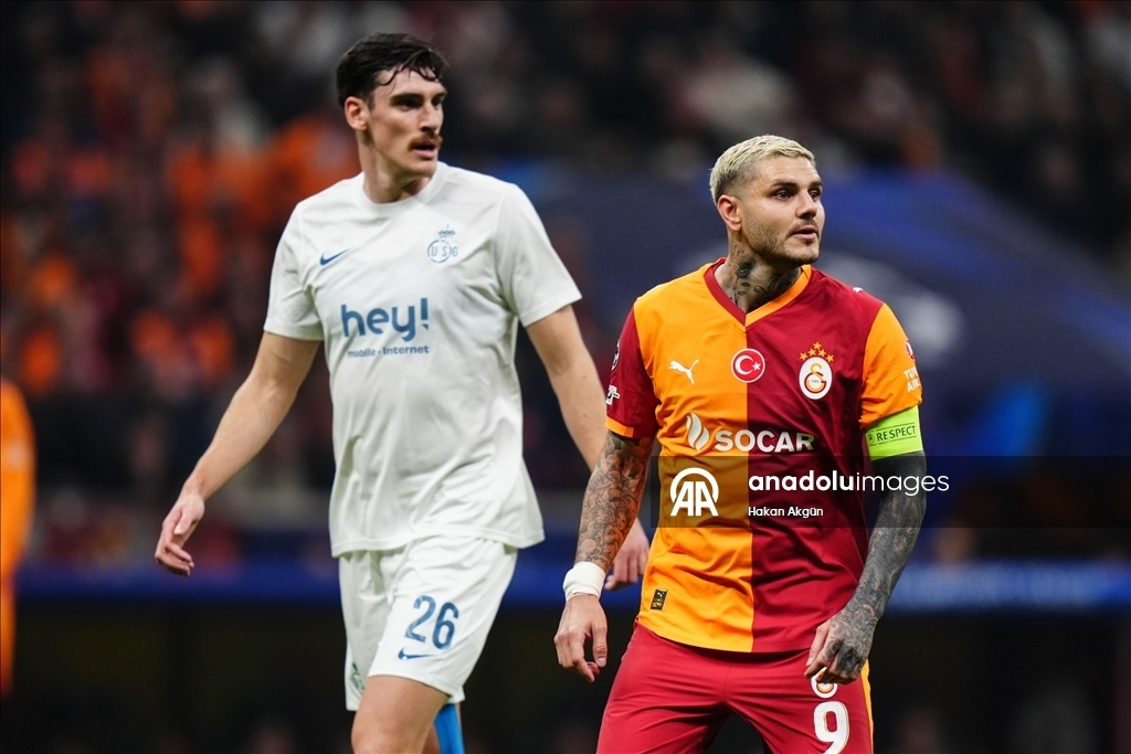 Лига чемпионов УЕФА: "Галатасарай" проиграл на своем поле 9