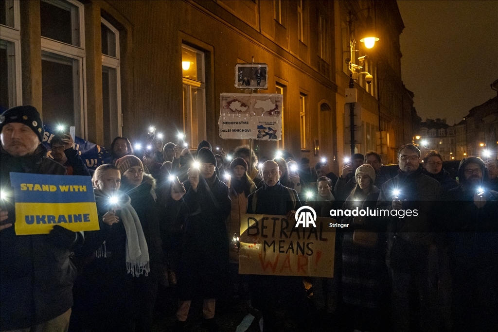 В Праге прошла акция протеста против Трампа