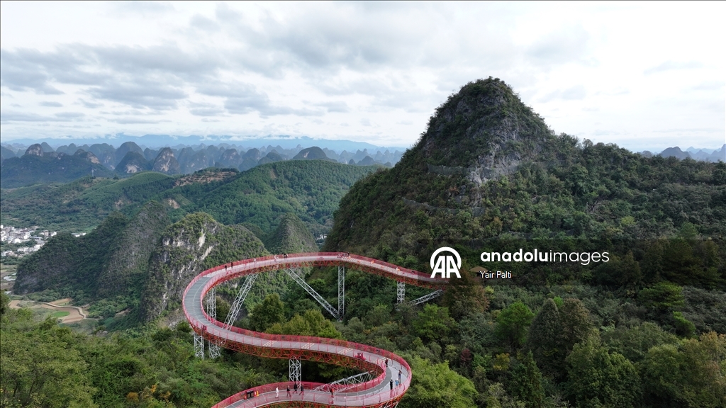 Çin’deki Ruyi Zirvesi ülke turizmine katkı sağlıyor
