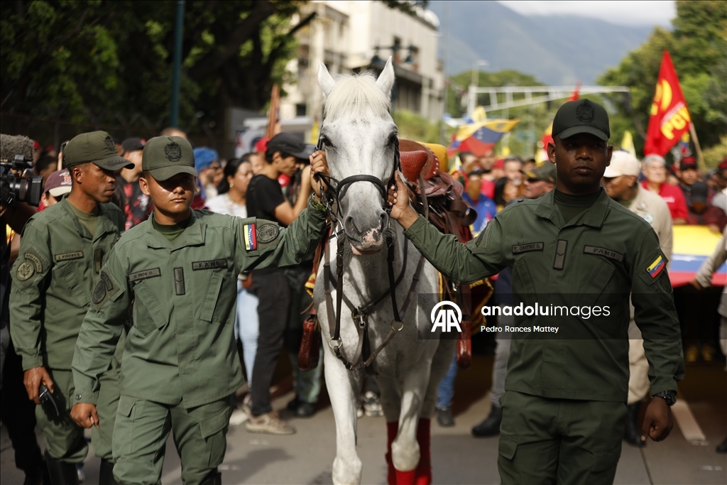 Президент Венесуэлы Николас Мадуро принял участие в военном параде в Каракасе