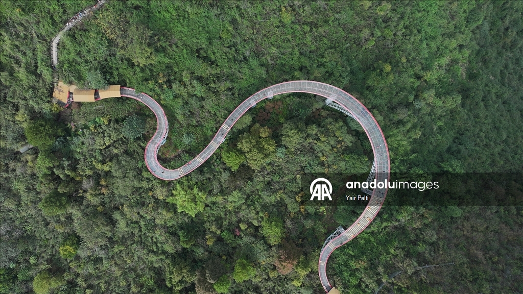 Çin’deki Ruyi Zirvesi ülke turizmine katkı sağlıyor