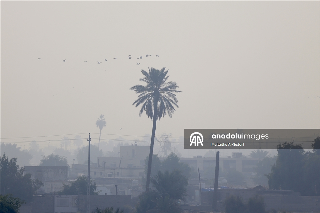 Irak’ın başkenti Bağdat’ta hava kirliliği görüntülendi